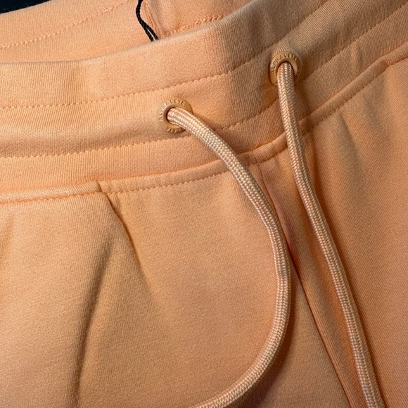 Alphalete NWT Essential‎ Core Orange Frost Shorts- Size Small - Picture 3 of 5